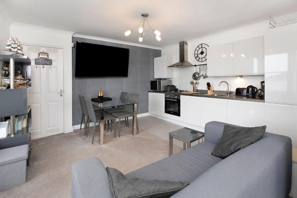 Beach Front Flat Shaldon With Parking Kültér fotó