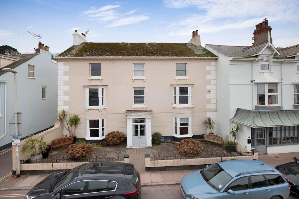 Beach Front Flat Shaldon With Parking Kültér fotó